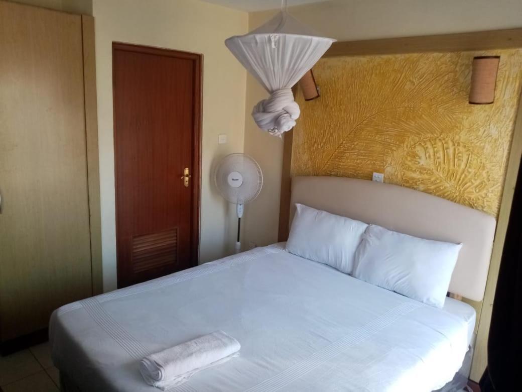 Kim Suites - Mvuli Studio Apartment Найроби Екстериор снимка